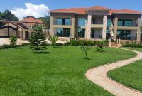 House for sale in Entebbe with 6 bedrooms