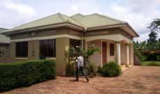 3 bedroom house for sale in Gayaza 140m