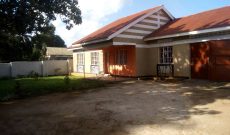 3 bedroom house for sale in Entebbe 160m