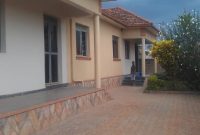 2 bedroom house for rent in Kyaliwajjala 650,000 shillings