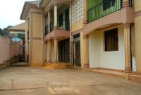 4 units apartment block for sale in Kitende 5m Monthly 650m