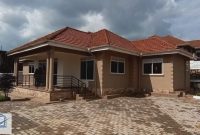 4 bedroom house for sale in Najjera Buwate at 380m