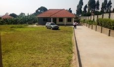 4 bedroom house for sale in Zziru Wamala at 350m shillings
