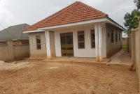 3 bedroom house for sale in Kungu Kyanja at 210m