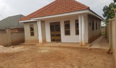 3 bedroom house for sale in Kungu Kyanja at 210m