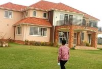 6 bedroom lake view house for sale in Nkumba at 690,000 USD