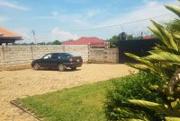 4 bedroom house for sale in Msindye Sonde at 190m on 15 decimals