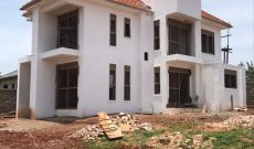 5 bedroom house for sale in Kyanja on 100x100ft at 550m