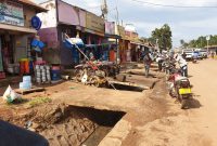 shops for sale in Luzira Kirombe 3.5m monthly at 260m