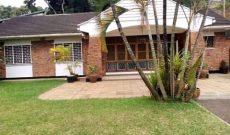 3 Bedroom lake view house for sale in Mbuya on half acre 3 Bedroom Lake View Colonial House On Sale In Mbuya 0.5 Acre $650000
