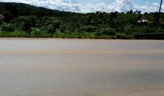10 acres for sale in Lukaya Masaka road at 650m