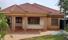 3 bedroom house for sale in Nangabo Kasangati at 150m