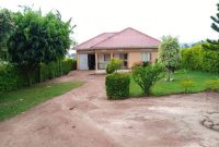 3 bedroom house for sale in Kitemu Masaka Road at 105m