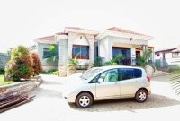 4 bedroom house for sale in Kira Bulindo at 580M