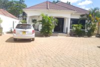 4 bedroom house for sale in Namilyango Seeta at 190m