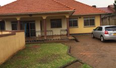 4 bedroom house for sale in Kiwatule at 500m