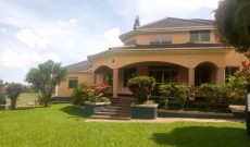 5 bedroom house for sale in Naguru 40 decimals at $750,000