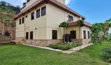 5 bedroom house with a lake view for sale in Buziga at 1.2 billion shillings