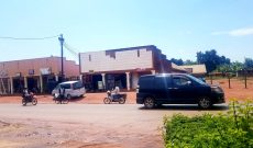 3 shops and 4 rentals for sale in Seeta Bukerere 3m monthly at 450m