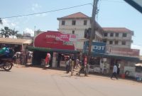 2 shops for sale in Seeta town 2.2m monthly at 250m