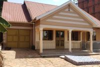 3 bedroom house for sale in Buziga at 350m