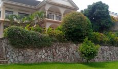 4 bedroom house for sale in Naguru 40 decimals at $1.5m