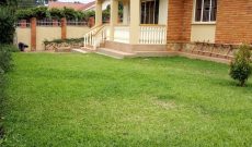 4 bedroom house for sale on Mawanda Road at 1 billion shillings