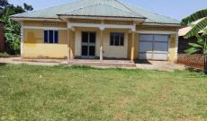 3 bedroom house for sale in Garuga at 100m