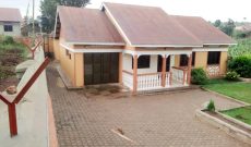 3 bedroom house for sale in Mbarara at 150m