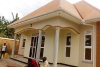 3 bedroom house for sale in Mbarara on 65x90ft at 125m