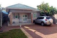 2 bedroom house for sale in Entebbe town at 180m