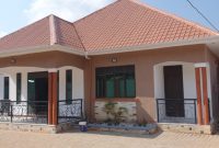 4 bedroom house for sale in Kitende 50x100ft at 450m