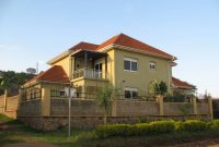 5 bedroom house for sale in Muyenga at 290,000 USD