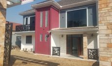 4 bedroom house for sale in Kira Mulawa 14 decimals at 700m
