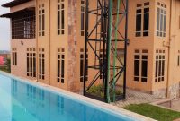 5 bedrooms for sale in Munyonyo with swimming pool at $400,000