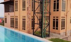 5 bedrooms for sale in Munyonyo with swimming pool at $400,000