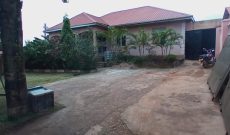 4 bedroom house for sale in Gayaza Manyangwa 20 decimals at 150m