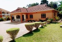 4 bedroom house for sale in Naalya at 650m