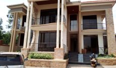 6 bedroom house for sale in Kira at 900m