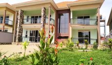 6 bedroom house for sale in Kira on 18 decimals at 750m
