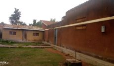 2 bedroom house with 3 rentals for sale in Lira city at 80m