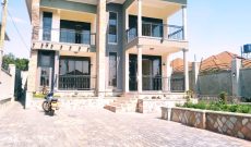 5 bedroom house for sale in Kira on 17 decimals at 750m
