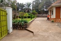 5 bedroom house for rent in Kololo at $3,000