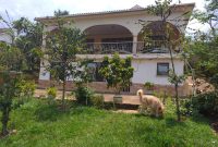 4 bedroom house for sale in Munyonyo on half acre at $1.1m