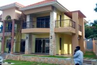 4 bedroom house for sale in Munyonyo at $600,000