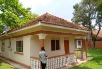 4 bedroom house for rent in Kololo at 3,500 USD per month