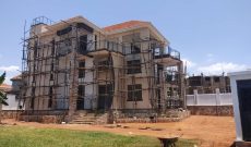 6 bedroom lake view house for sale in Munyonyo at $600,000