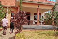 4 bedroom house for sale in Munyonyo 30 decimals at 950m