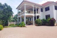 6 bedroom house for sale in Muyenga 27 decimals at $350,000