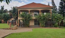 7 bedroom house for sale in Kololo 30 decimals at $950,000